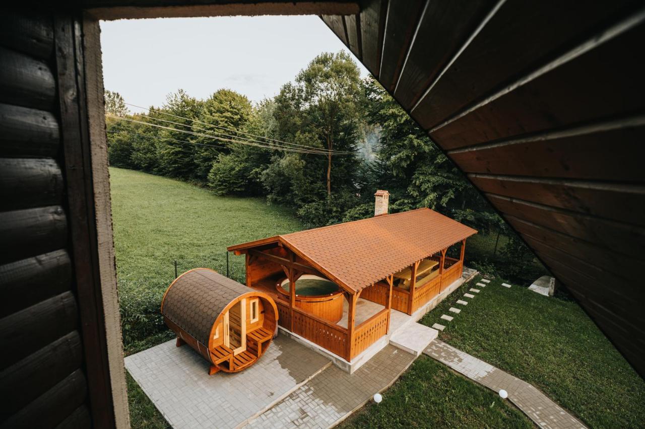Súgópatak Kulcsosház Villa Izvoare  Exterior foto